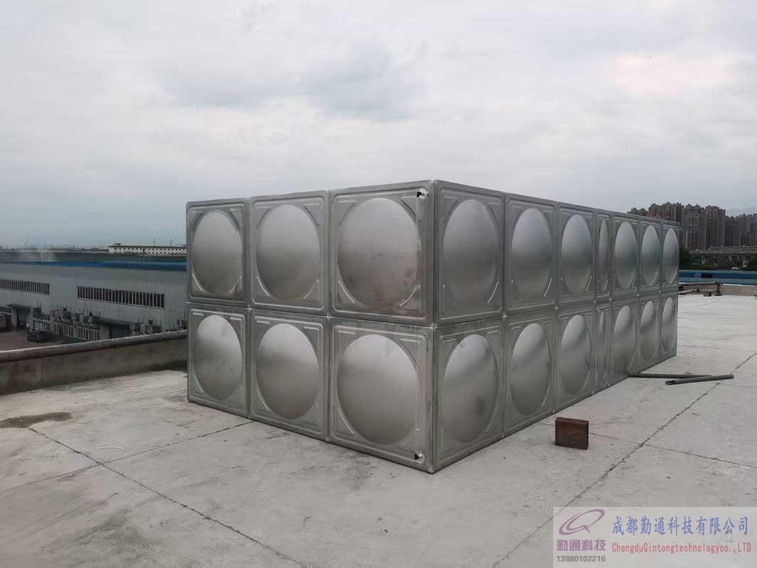 大邑不锈钢水箱/大邑不锈钢水箱工程案例 四川成都不锈钢水箱大邑县项目现场甲方单位成都优信食品有限公司